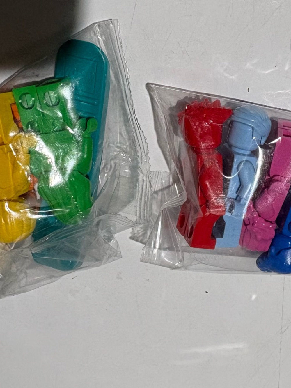 LEGO Everyone Is Awesome (40516) building kit. - Picture 4 of 4